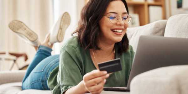 Best Credit Cards For Online Shopping (Exclusive Perks!)